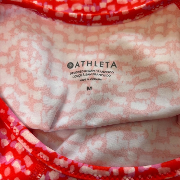 NWT ATHLETA POINT BREAK RASHGUARD PINK PRINT SHIRT - SIZE MEDIUM - Picture 4 of 4